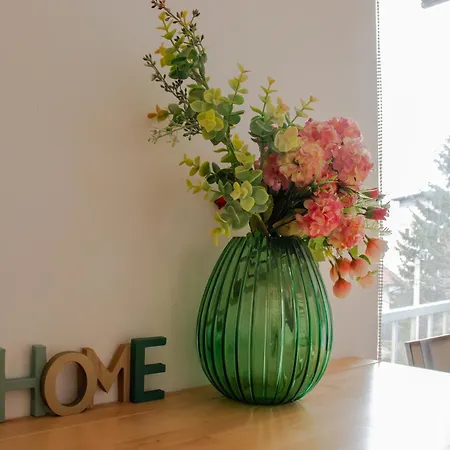 Gaia Aparthotel Near Airport 宾馆 塞拉耶佛