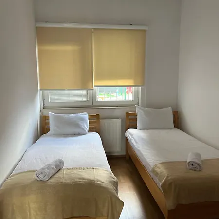 宾馆 Gaia Aparthotel Near Airport *