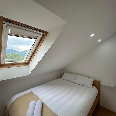 Gaia Aparthotel Near Airport 宾馆 *