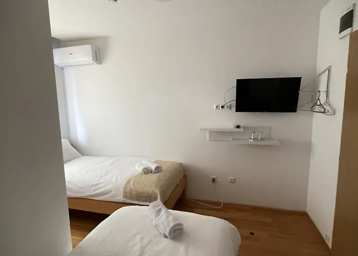 Gaia Near Airport Gasthof Sarajevo