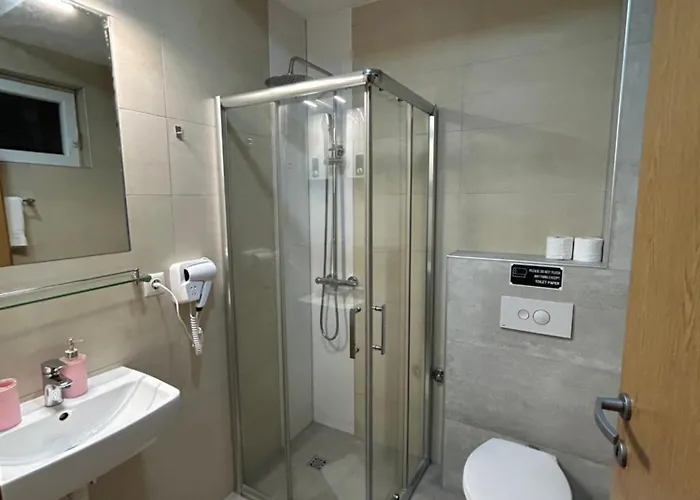 Gasthof Gaia Near Airport